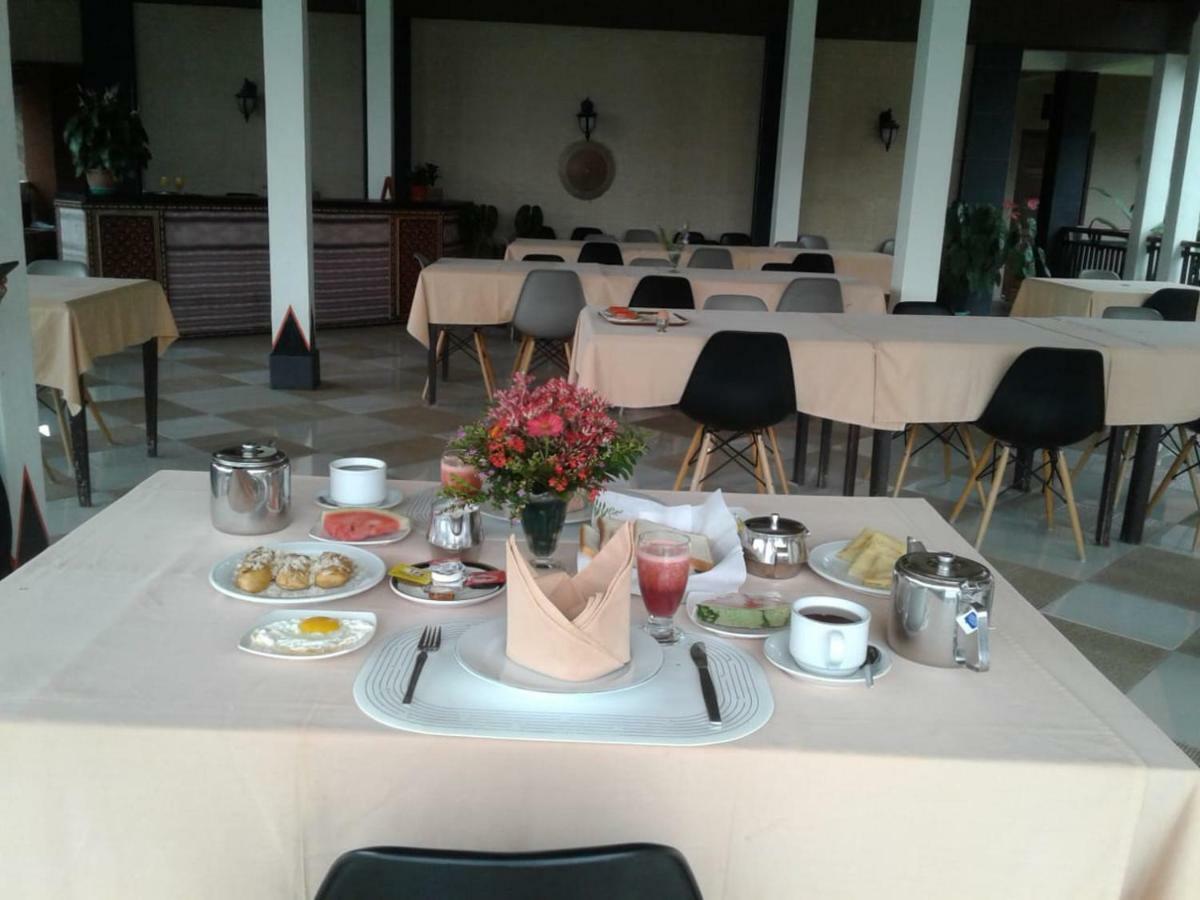 רנטפאו Toraja Torsina Hotel מראה חיצוני תמונה